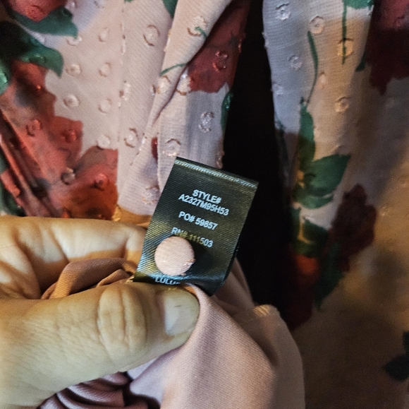 Very pretty romper by Lulus - Picture 8 of 9